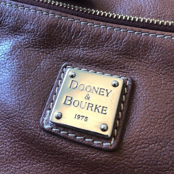 Dooney and bourke leather purse - Picture 2 of 5